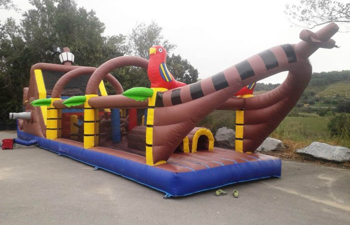 Hinchable Pista Americana Pirata – 15m*3m*3,5m